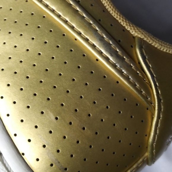 Nike Air Force 1 Low '07 LV8 Men's Size 8 GOLD - Picture 11 of 14